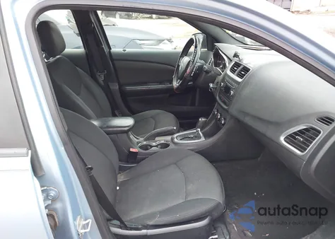 2013 Dodge Avenger Se z USA, uszkodzony, nr VIN 1C3CDZAB1DN610699